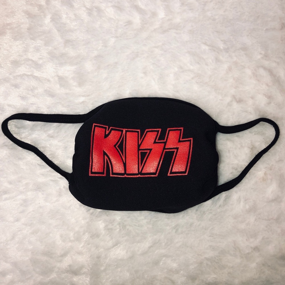 KISS FASHION PROTECTIVE FACE MASK